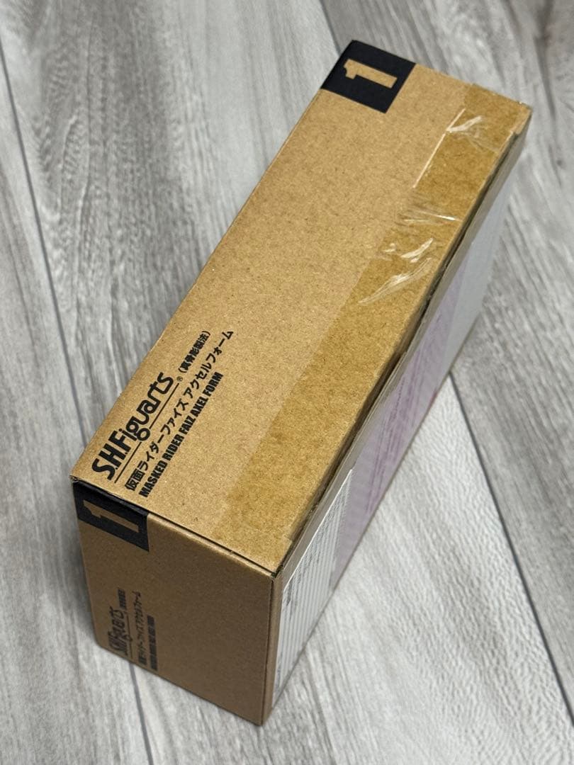 真骨彫製法 フィギュアーツ 仮面ライダーファイズ アクセルフォーム