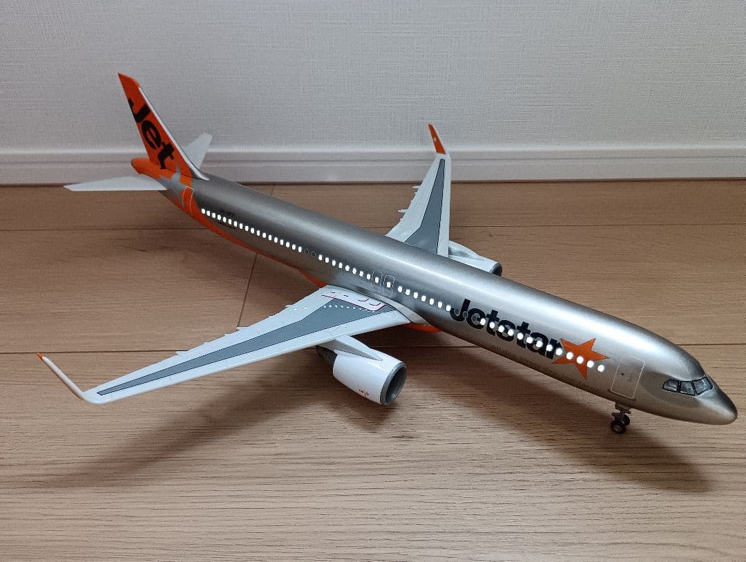 1/100 airbus A321 NEO 44 cm jetstar 模型