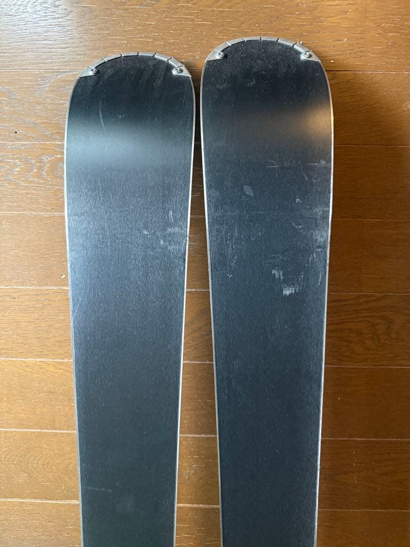 Atomic Black Heaven スキー 板ビンディング付き