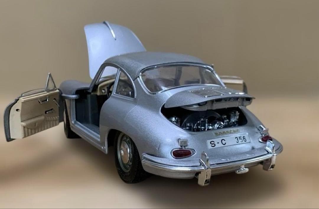 ミニカー　1/18　PORSCHE　ポルシェ　356B 1961　シルバー