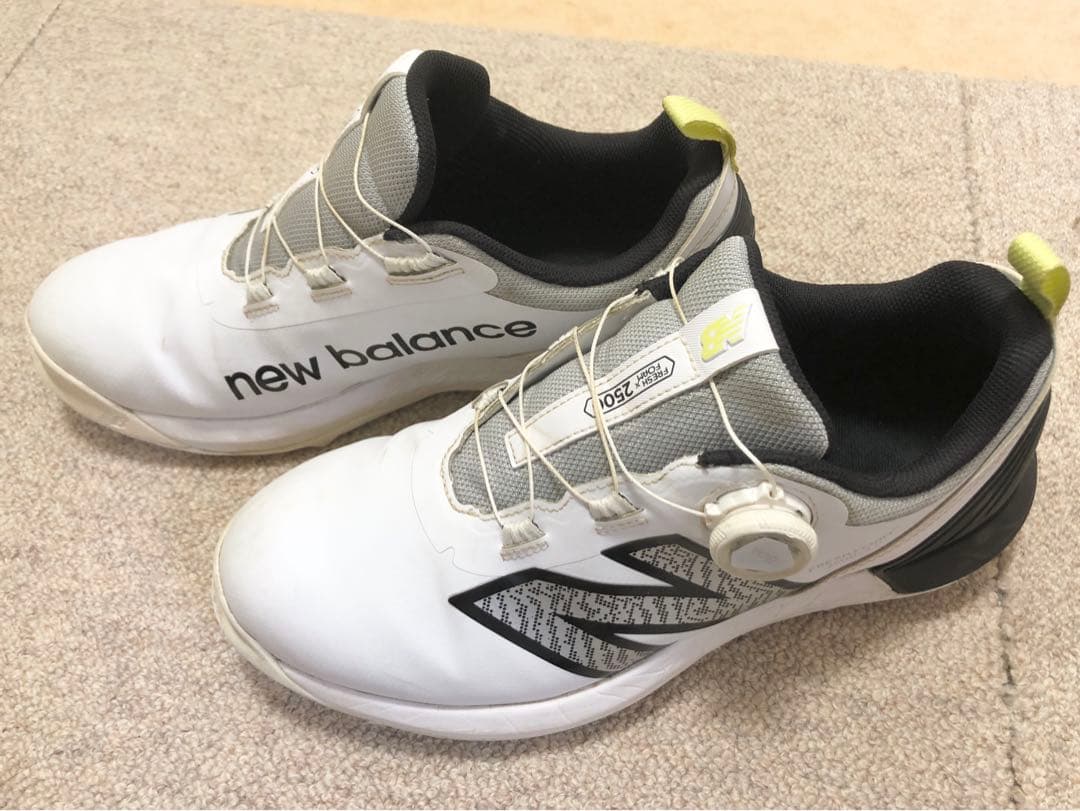 ゴルフシューズ　ニューバランス　25.5