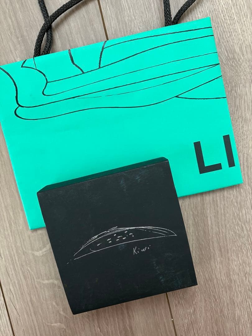 早い者勝ち⭐︎PatrickRoger パトリックロジェ 16個入りプラリネチョコ