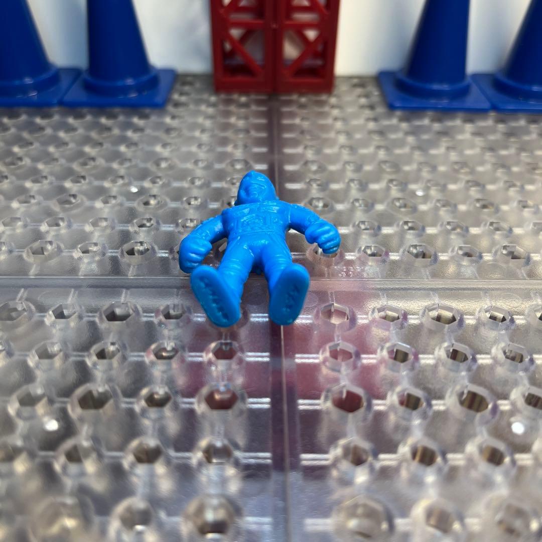 怪獣消しゴム　アンティッＱ　特別編　ニセウルトラセブン