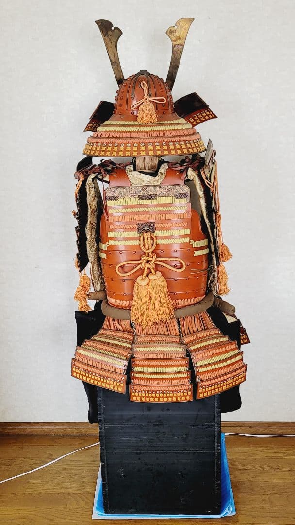 伝統的日本甲冑　赤備え　鎧兜　甲冑　武具　具足　鎧　兜　等身大