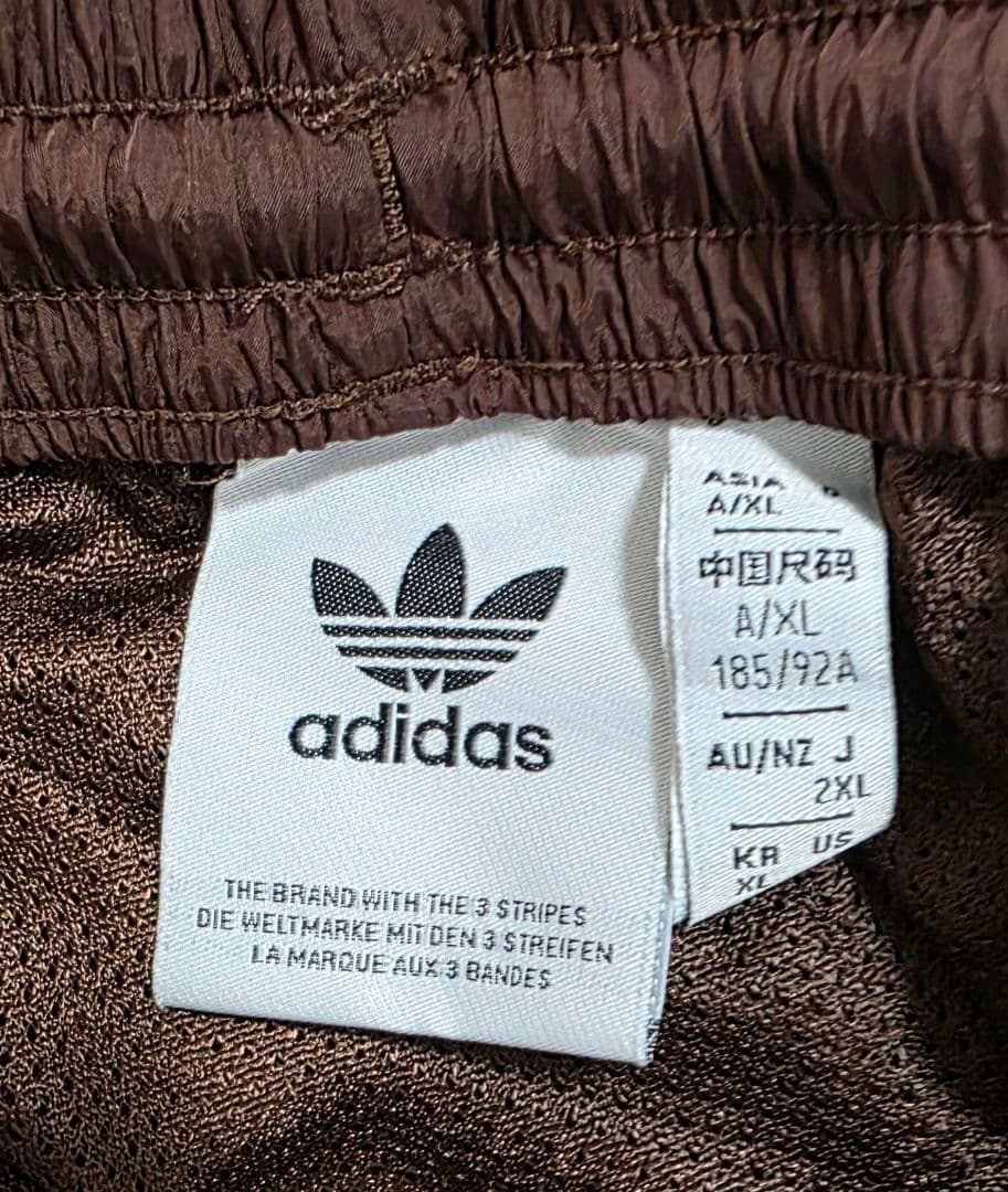 adidas ナイロンジャケット ジャージ上下 セットアップ 上着L ズボンXL