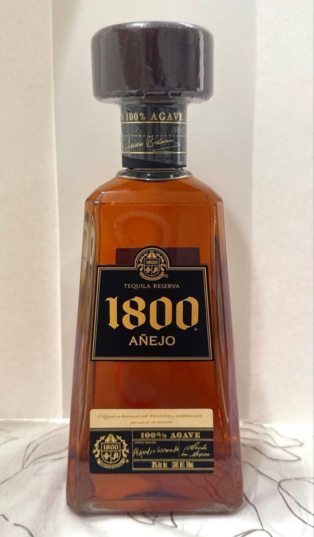 クエルボ 1800 アネホ 750ml 40%