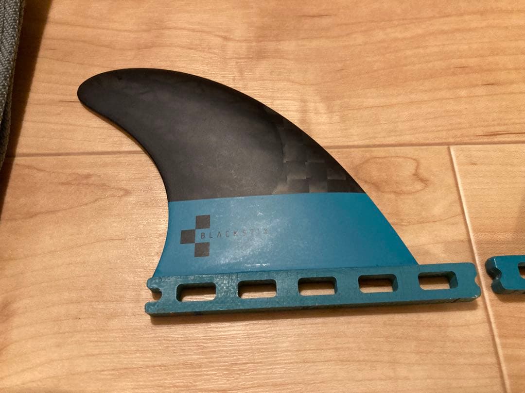 Blackstix 3.0 F4 -v2 FUTURES 5フィン　Sサイズ