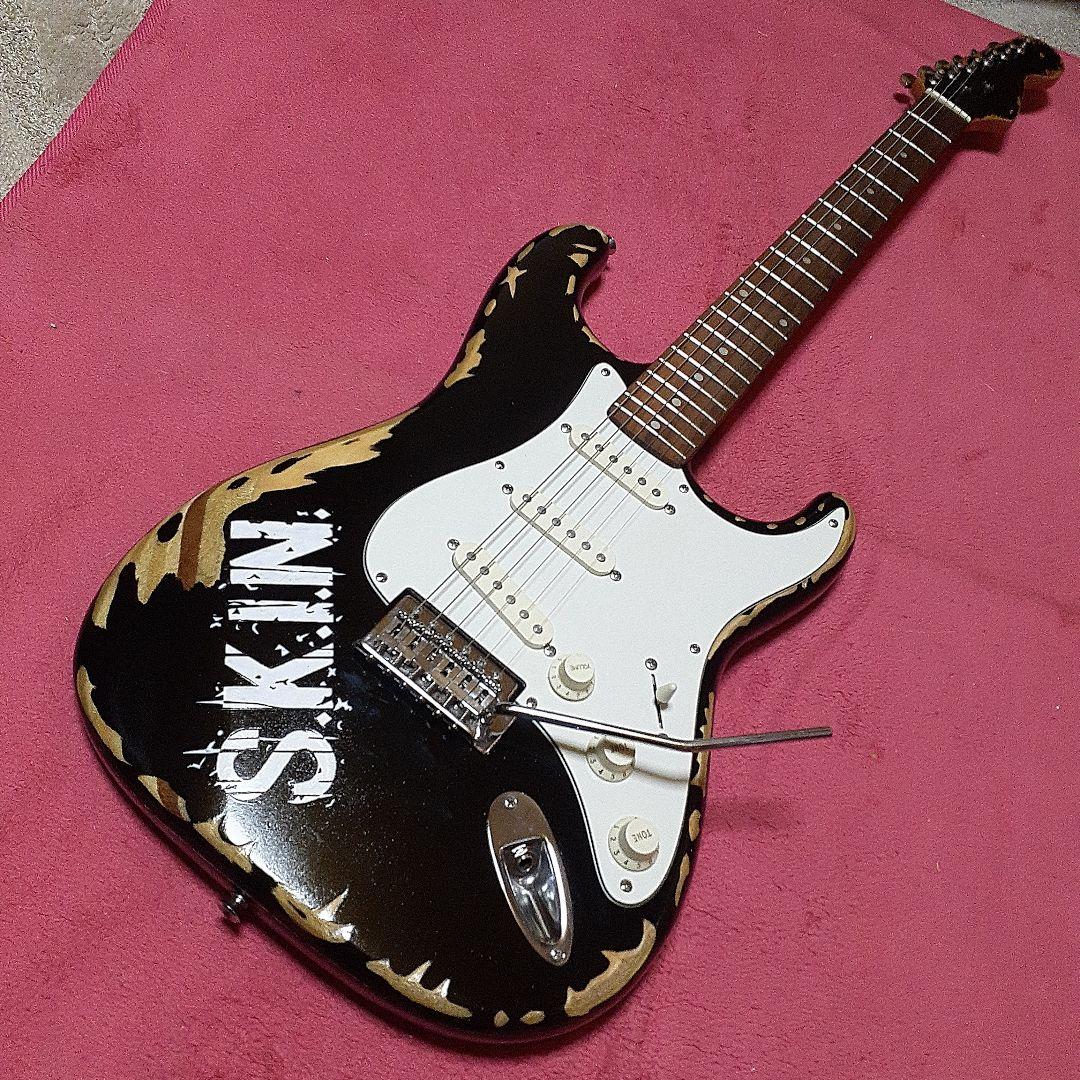 【良・美品】SKINペイント・SUGIZOモデル。ソフトケース&アーム付属。