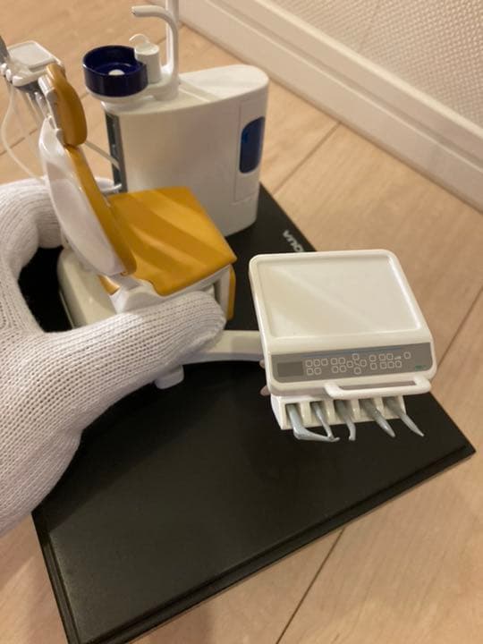 歯医者　デンタルチェアーユニット　フィギュア　非売品