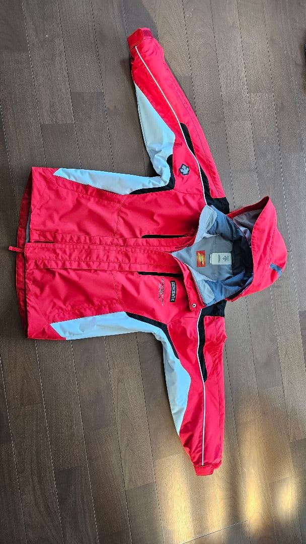 DESCENTEスキーウエア上下(子供用、１６０センチ)