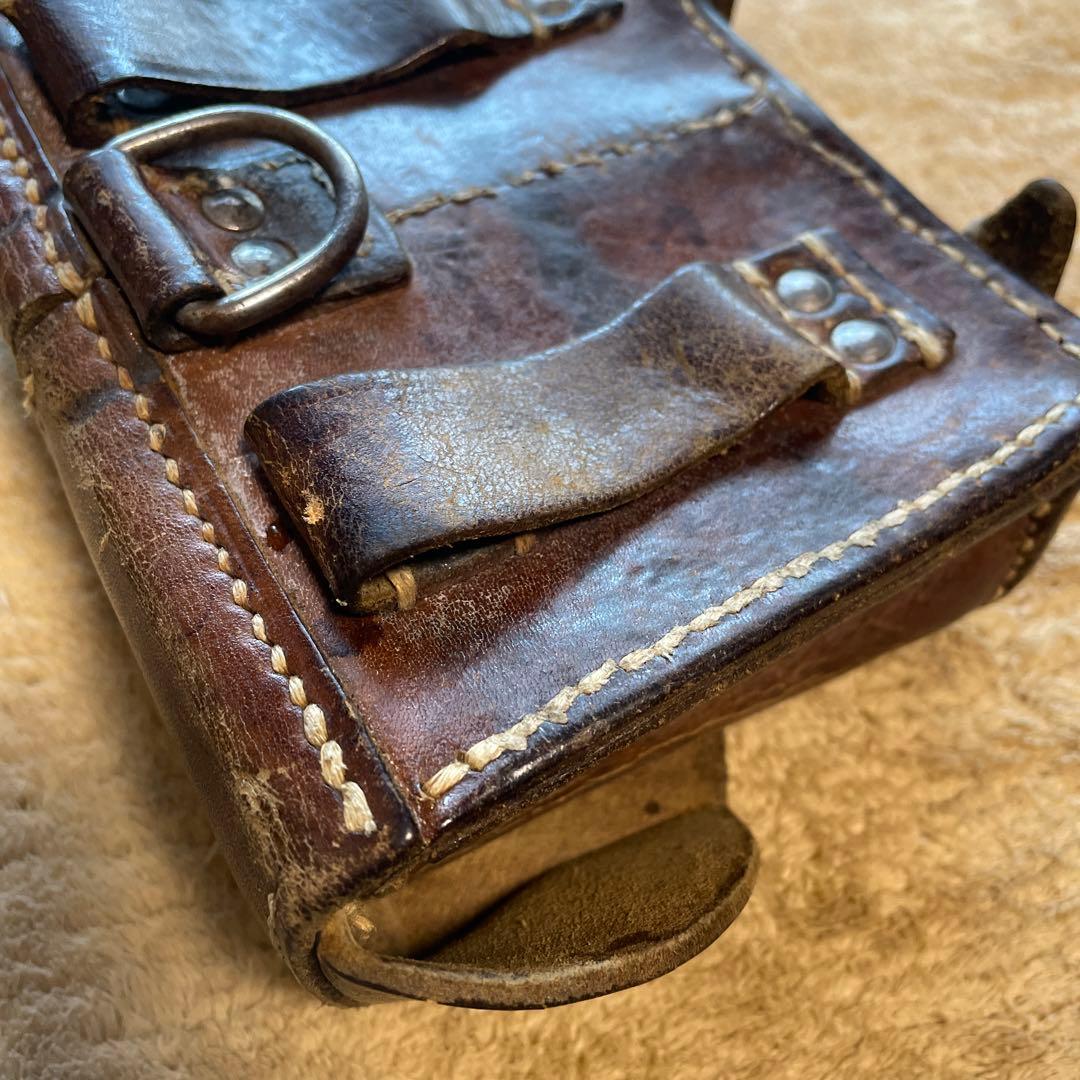 ミリタリー　ポーチ　レザー