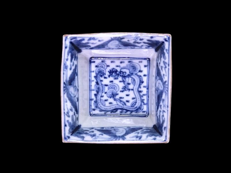 大聖寺伊万里　金唐草に獅子　石畳花枡紋の図　四方角向付　D508AS-DCm