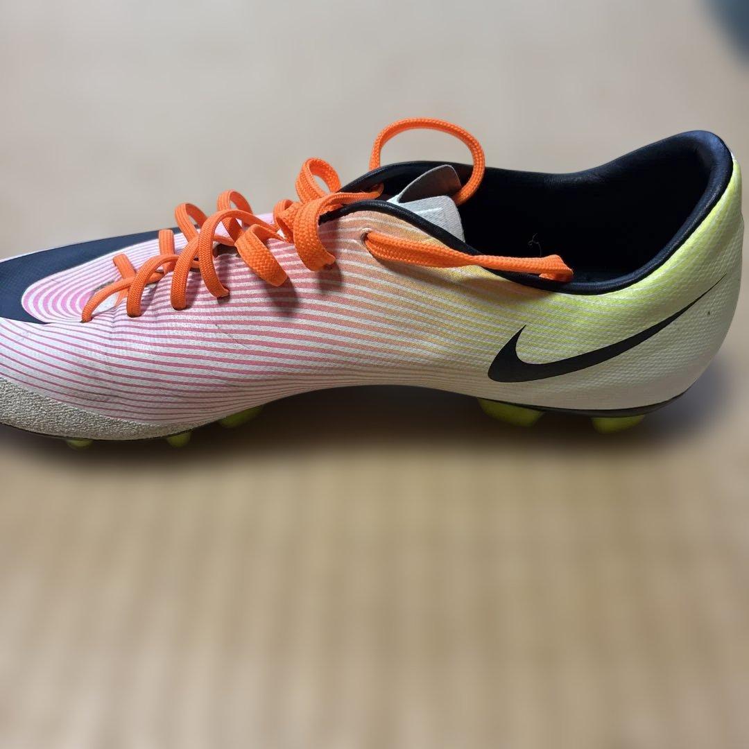 NIKE マーキュリアル