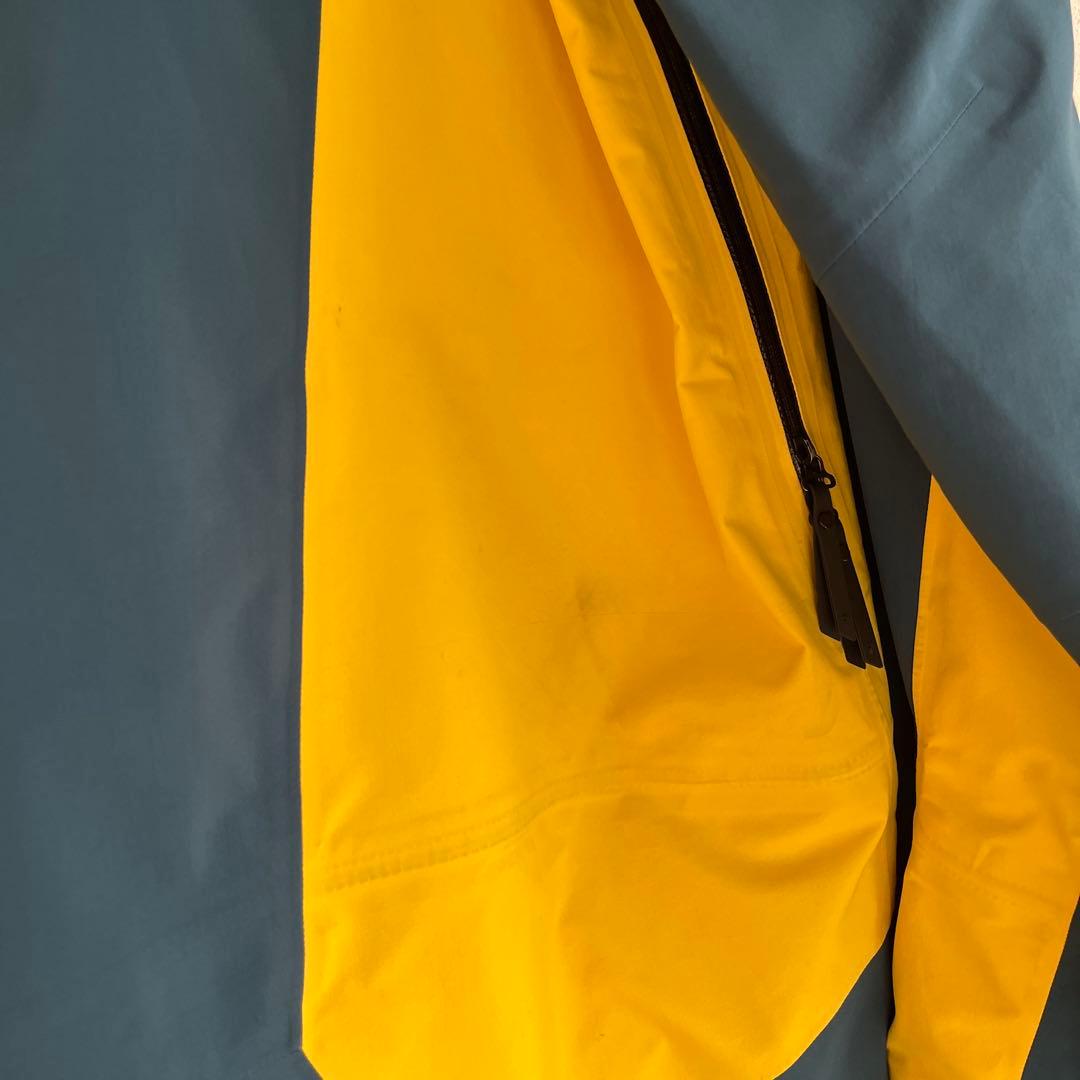 PeakPerformance Verticaljacket Mサイズ