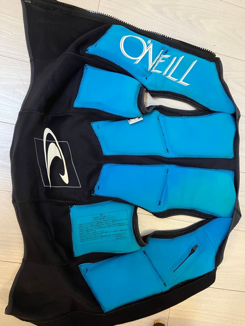 O'Neill インパクトベスト