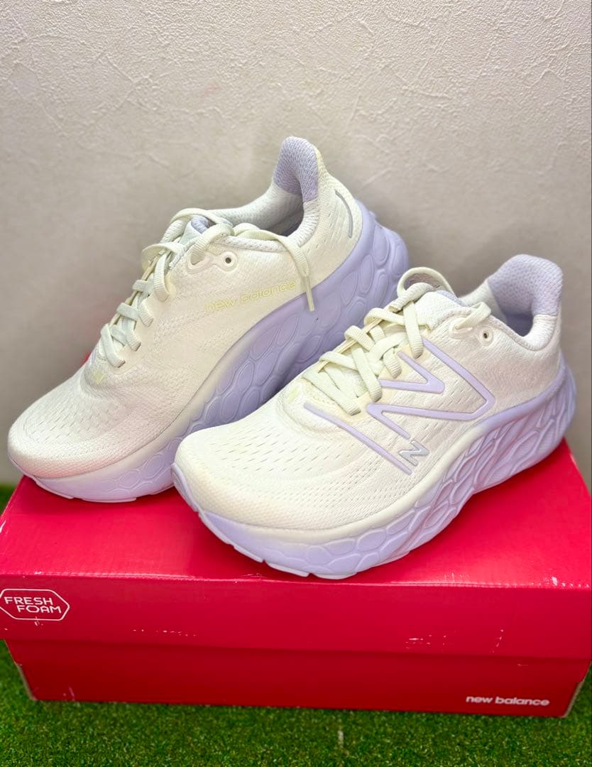 ニューバランス　Fresh Foam X More v4 フレッシュフォームモア