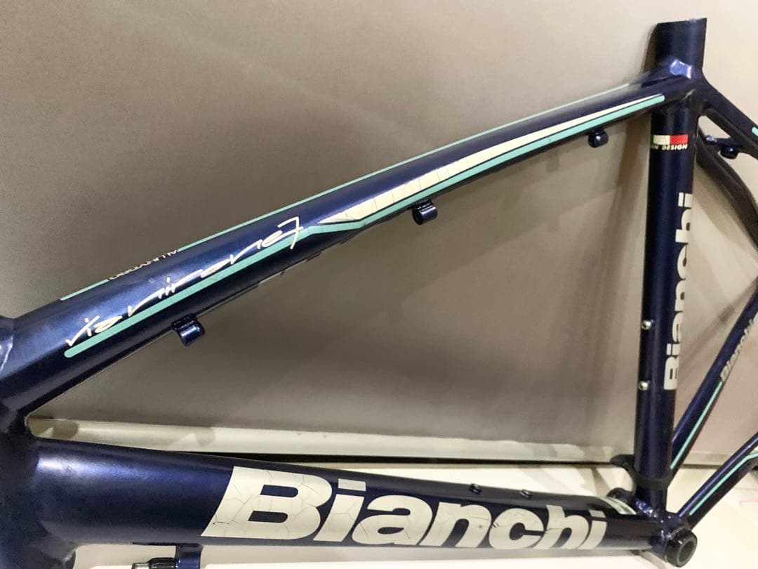 ◆ビアンキBianchi 渋い紺色×白×チェレステのアルミフレーム◆ロードバイク
