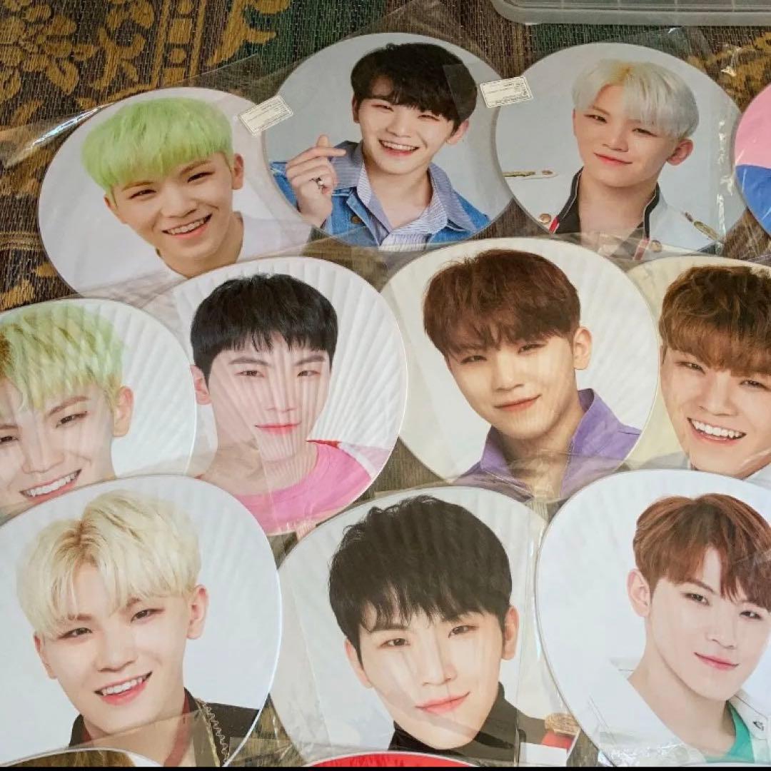 SEVENTEEN コンサートうちわ　ウジセット