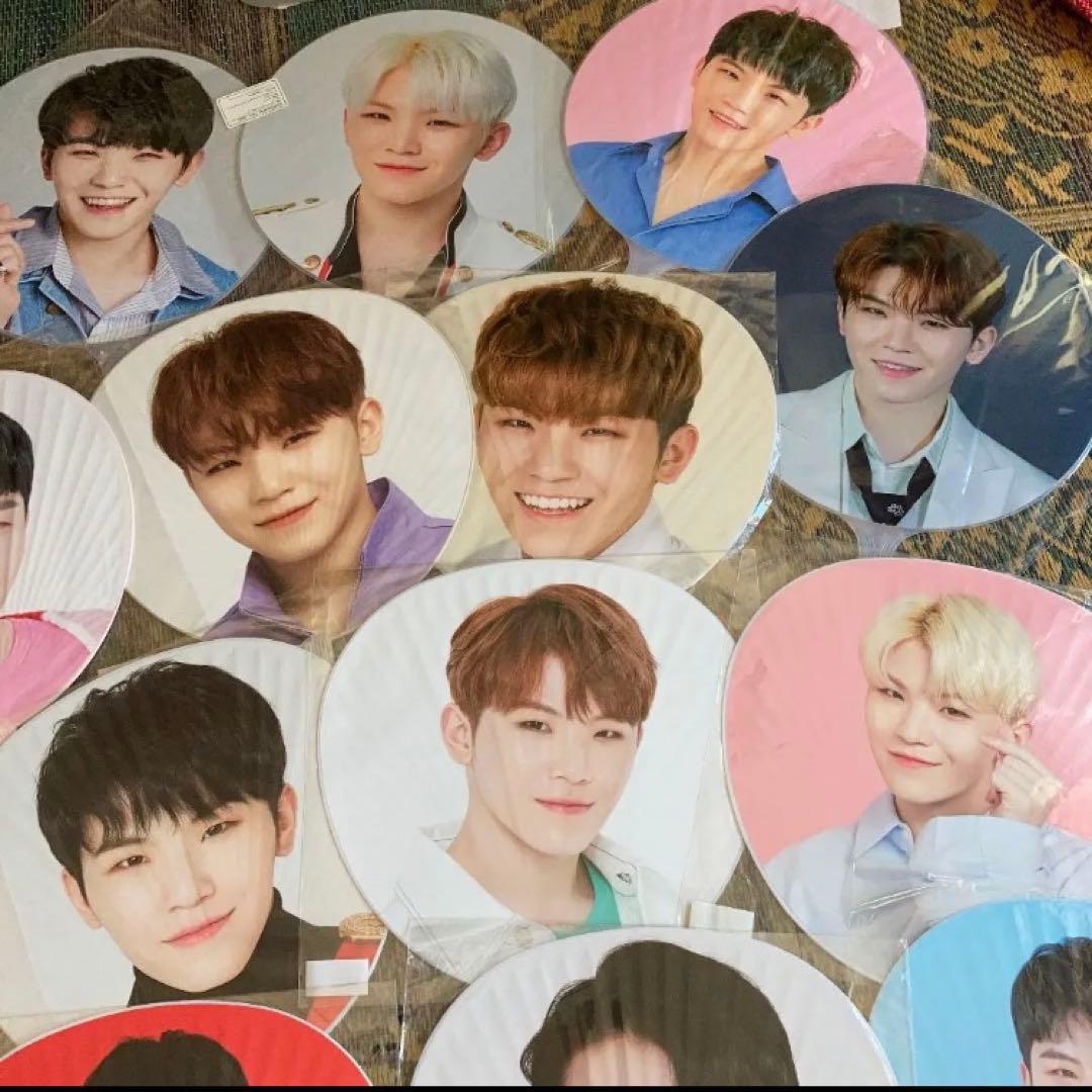 SEVENTEEN コンサートうちわ　ウジセット