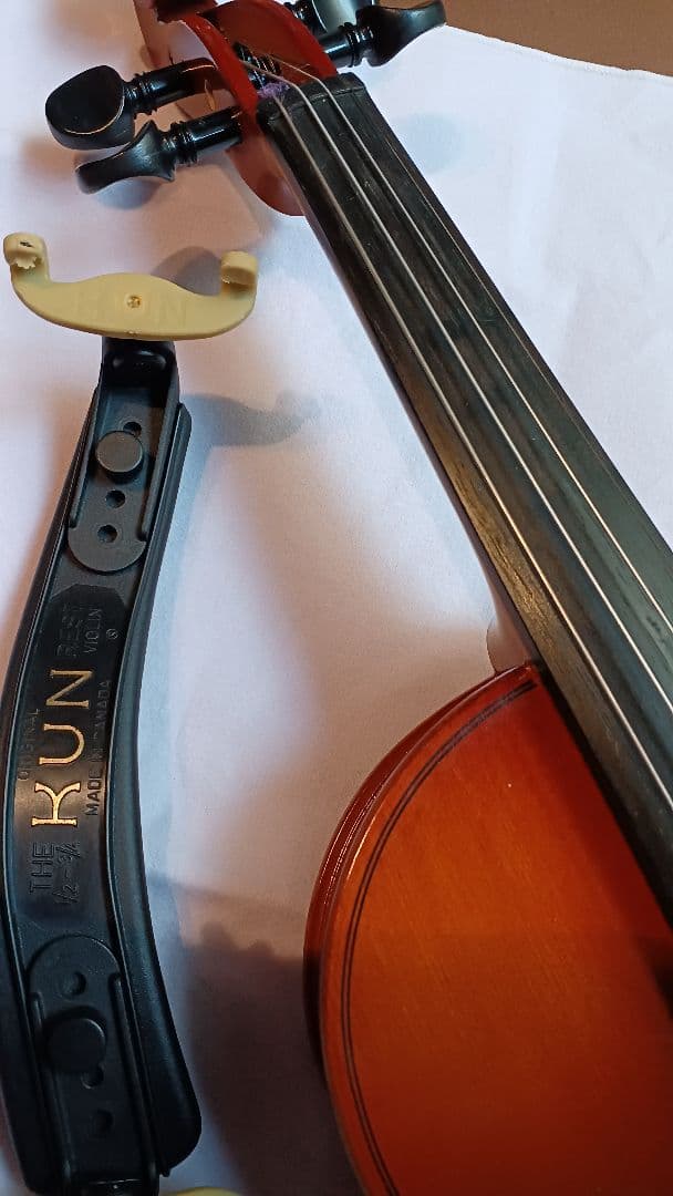 (値下げしました)バイオリン1/2 本体 ケース 肩当て付き