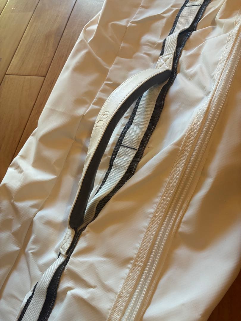 Dbスノーローラーホワイト 65リットル