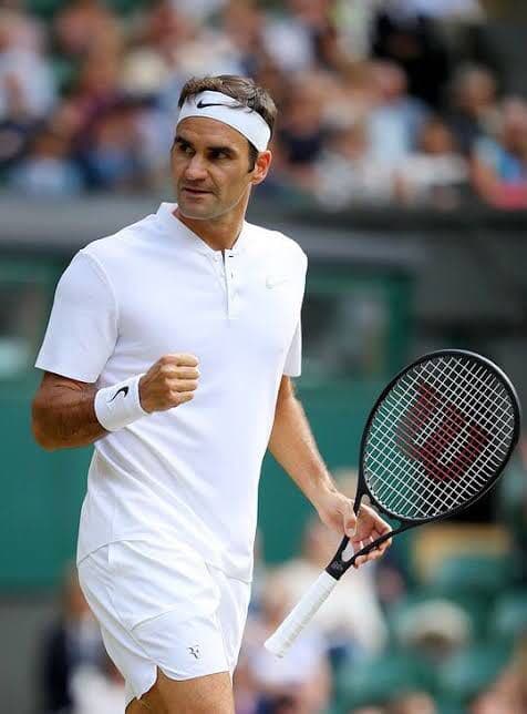 ニニ超超超入手困難 NIKE ロジャー・フェデラーモデル アドバンテージ