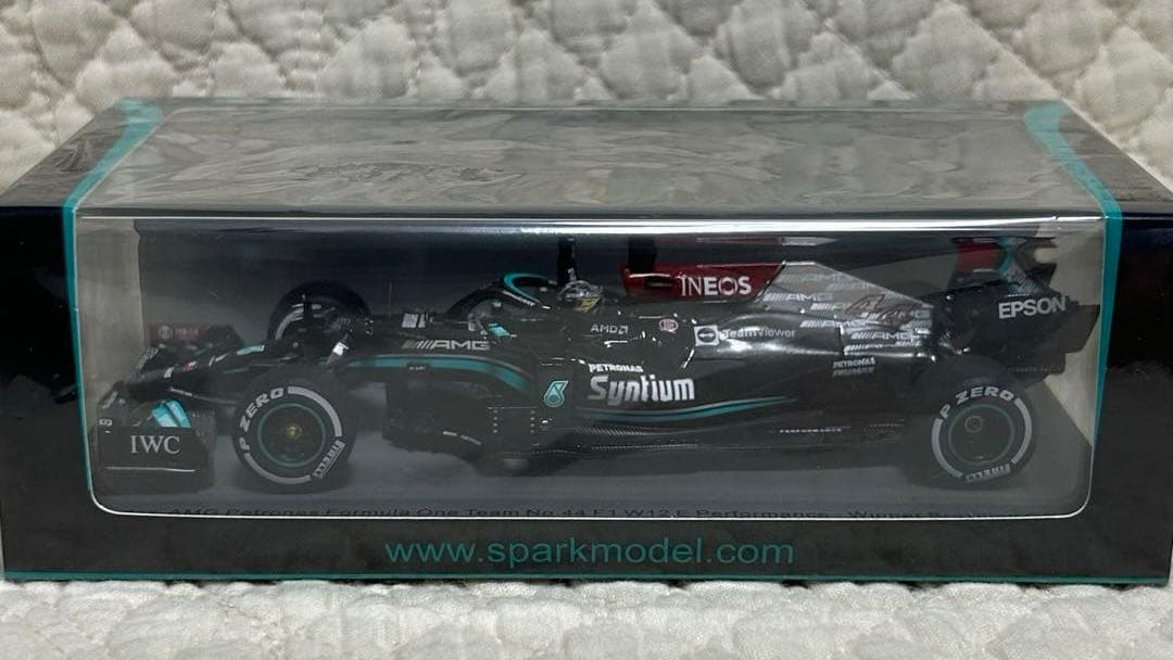 スパーク1/43 メルセデスW12 L.ハミルトン　2021ブラジルGP優勝