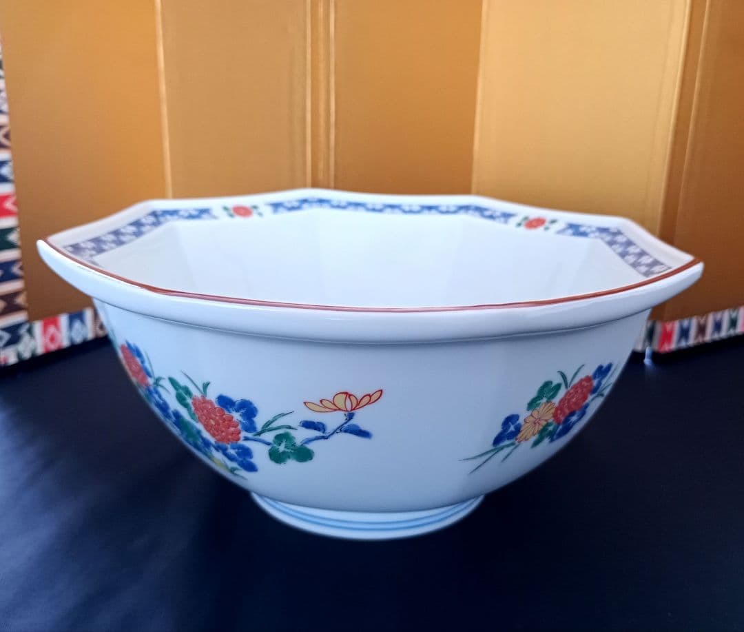 伊万里　古伊万里　八角赤絵鉢　庫山窯　花文様　菓子鉢　菓子器　香琳作