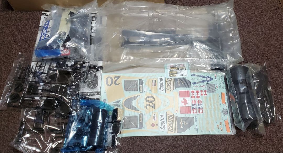 タミヤ1/10 F-1 ウルフWR-1 ラジコン