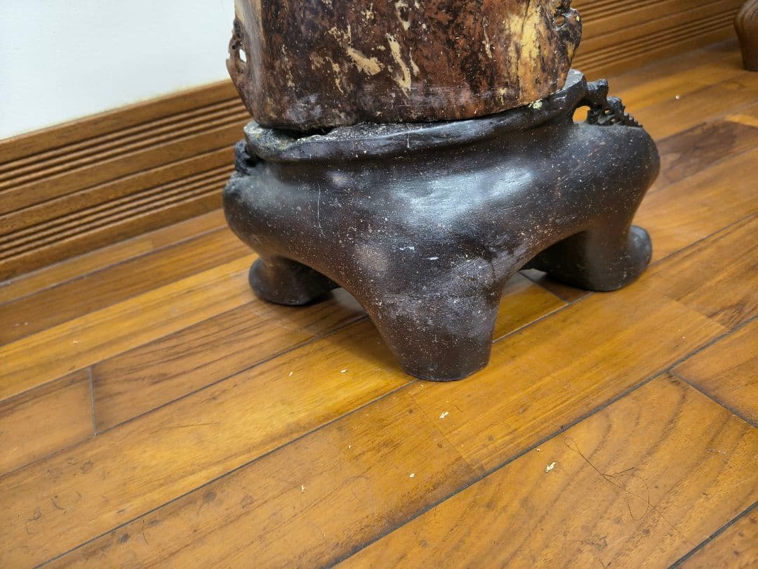 引き取り限定　中国美術　花の彫刻 陶器製　置物　アンティーク風　花瓶