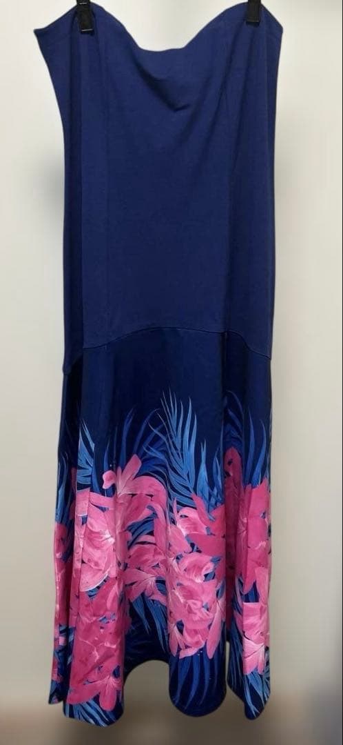 フラダンス　ドレス　新品未使用　XLサイズ　128センチ丈　3wayドレス　紺色
