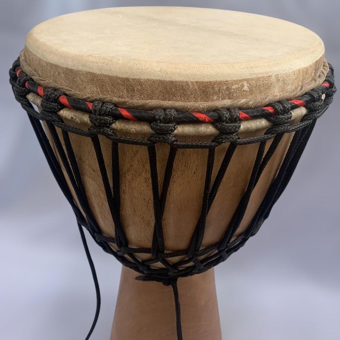 ジャンベ　木製民族打楽器
