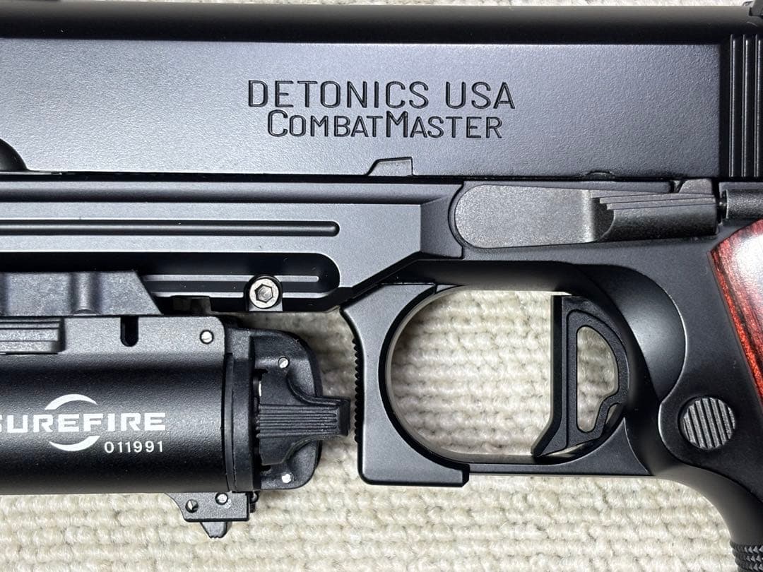 東京マルイ　ストライクウォーリア　内外装カスタム　リアル刻印入りスライド