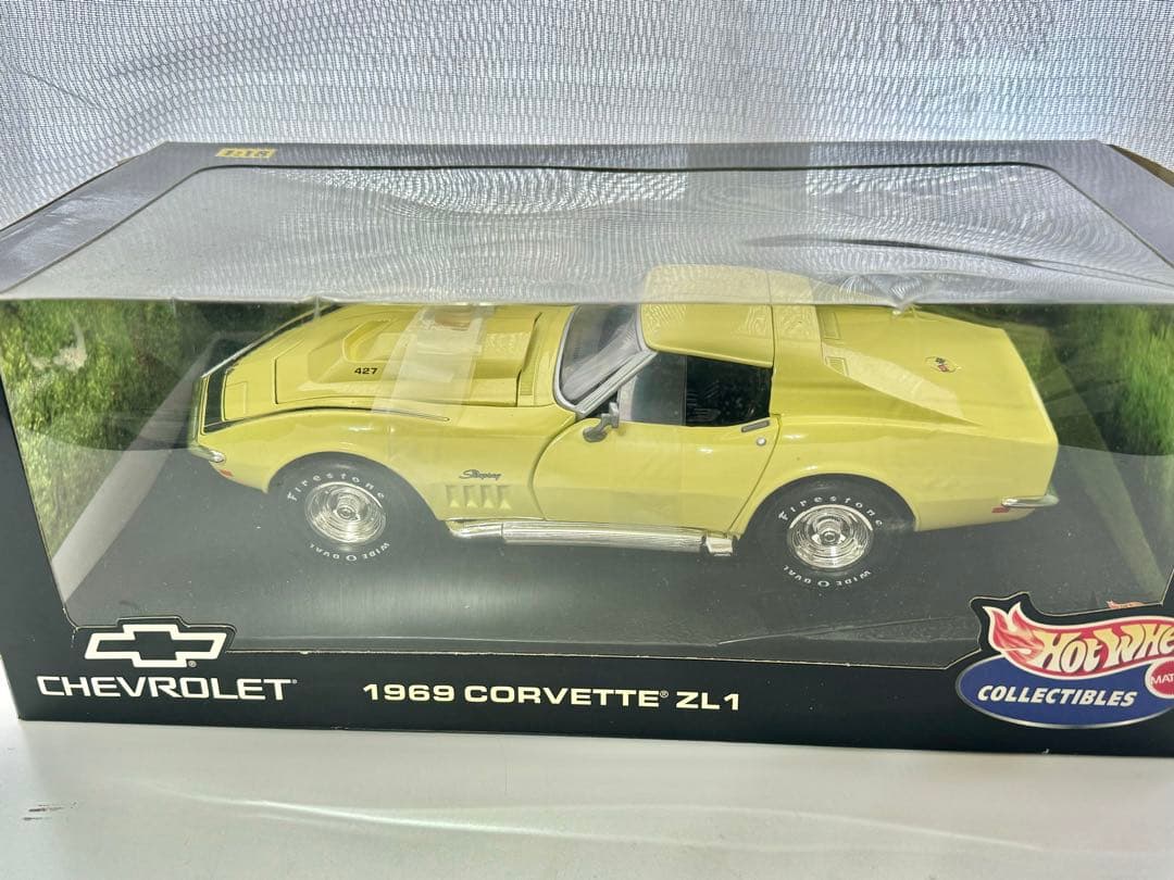 ホットウィール　シボレー・コルベット　ZL-1　1969  イエロー 1/18
