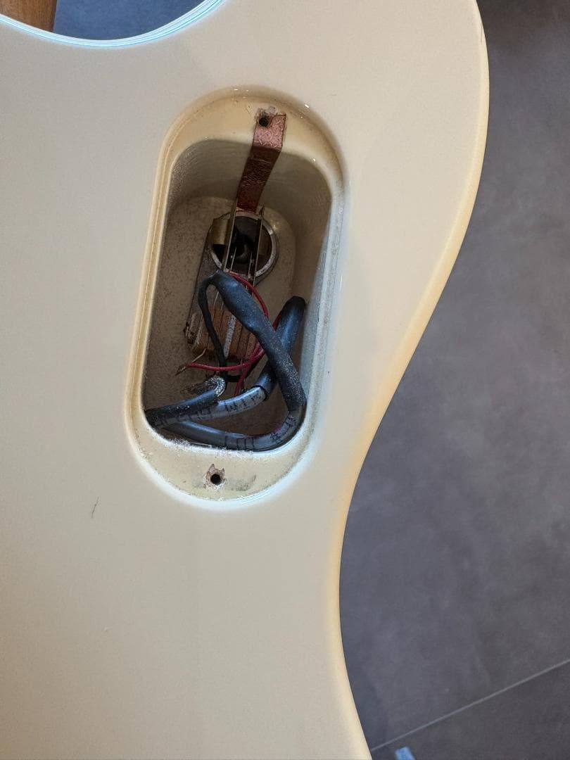 PEAVEY EVH WOLFGANG SPECIAL USA製　アイボリー