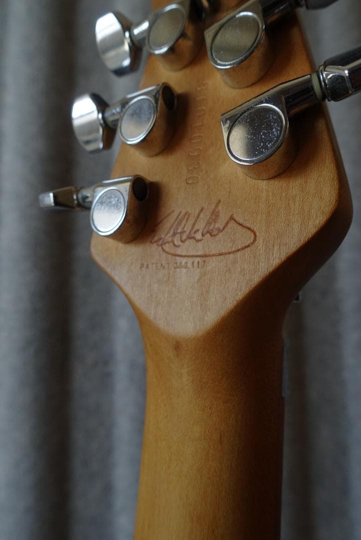 PEAVEY EVH WOLFGANG SPECIAL USA製　アイボリー