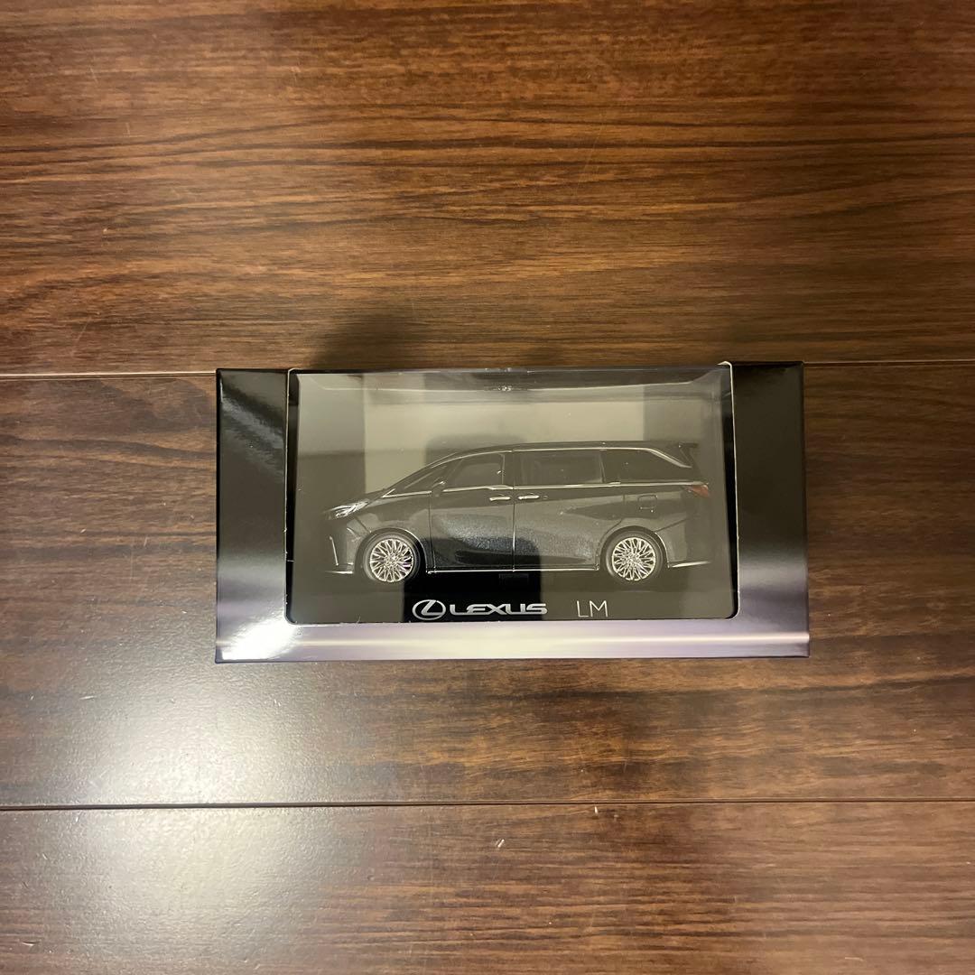 Lexus LM 1/43スケール ミニカー　新品未使用