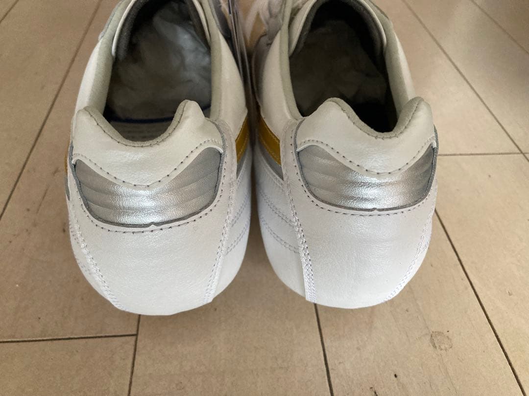 モレリア2ジャパン　白✖️金　26.5㎝　新品。