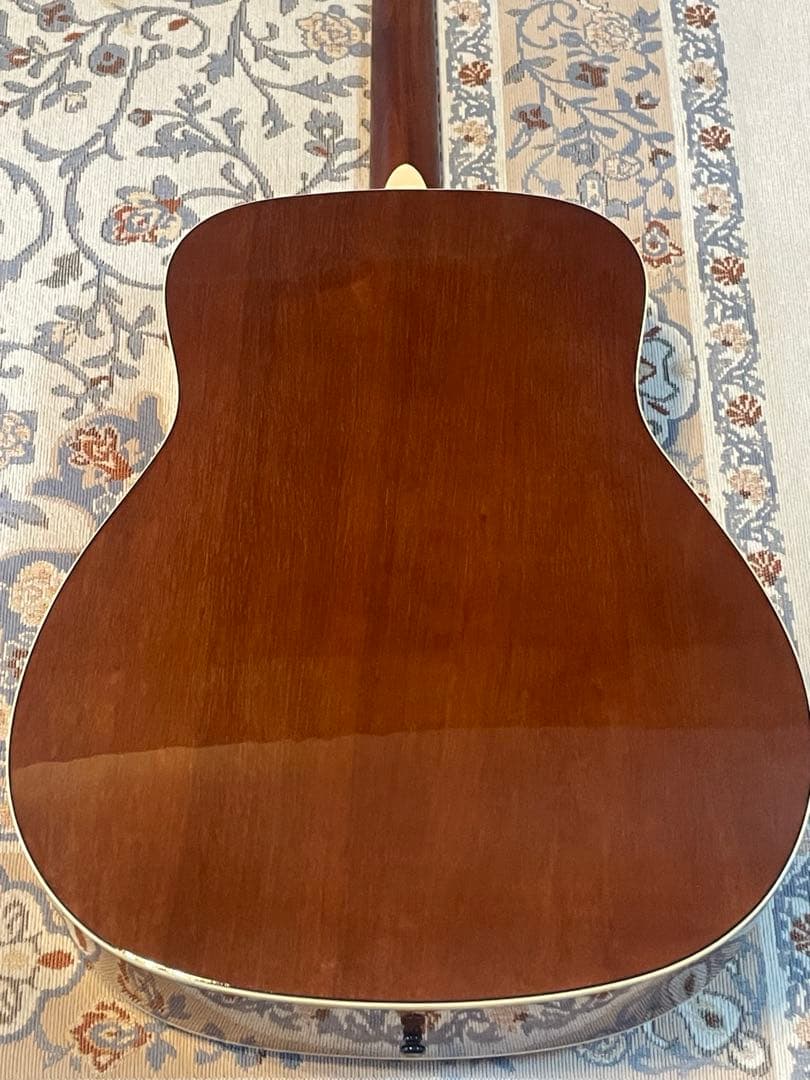 ハ*ー様 YAMAHA F620 アコースティックギター