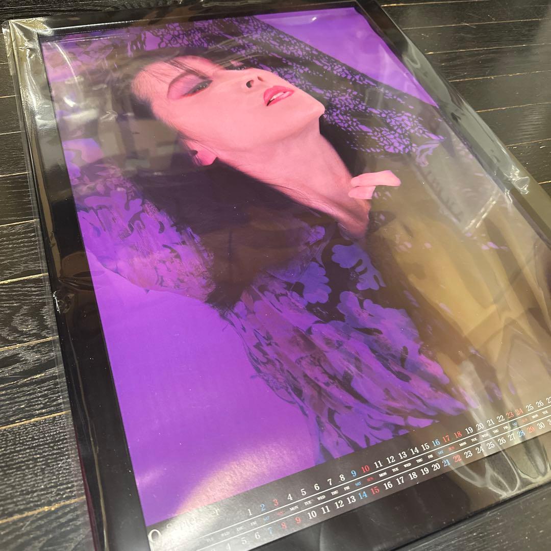 中森明菜　A2サイズ　カレンダー　ポスター　新品額装付き　パープル