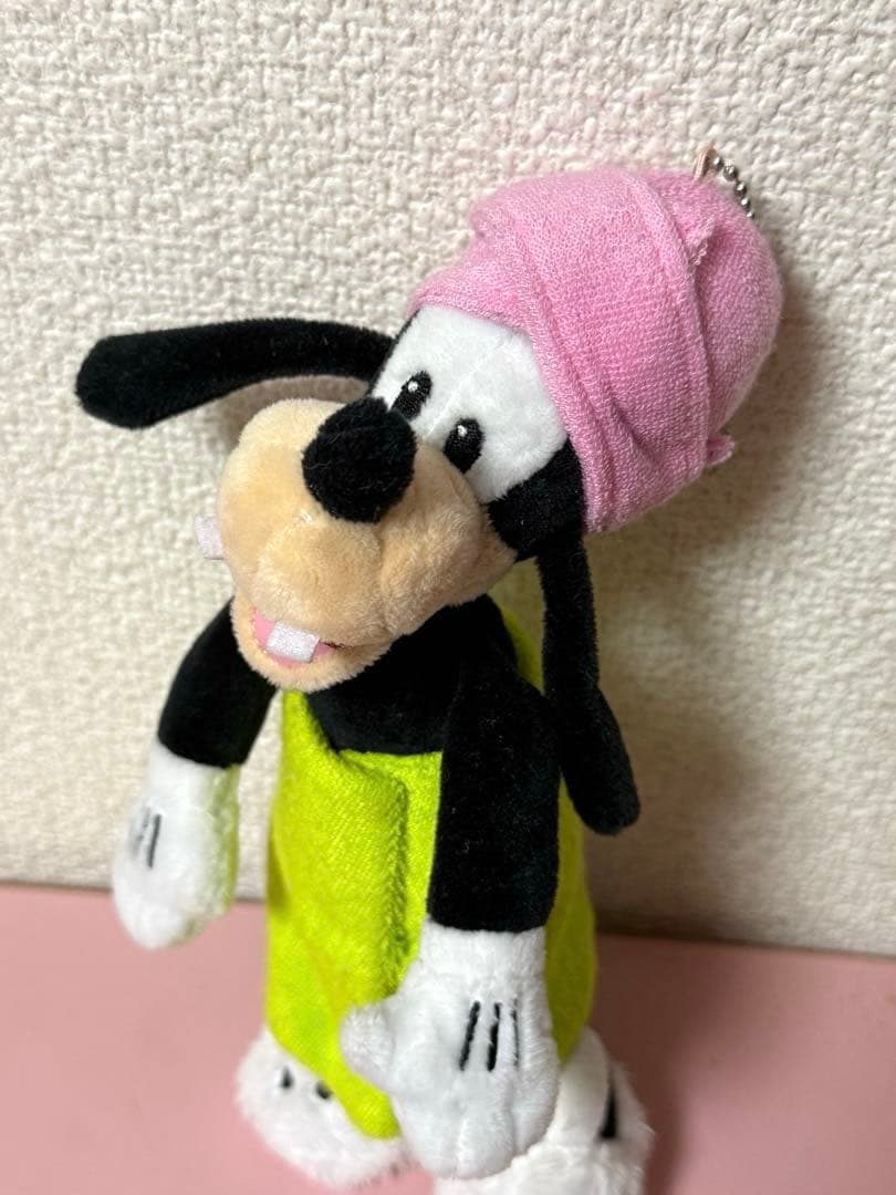 ディズニー グーフィー ぬいぐるみキーホルダー バスタオル うさぎスリッパ