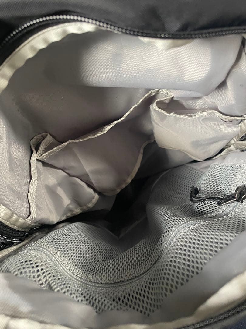 patagonia パタゴニア　スノードリフター30L ブラック