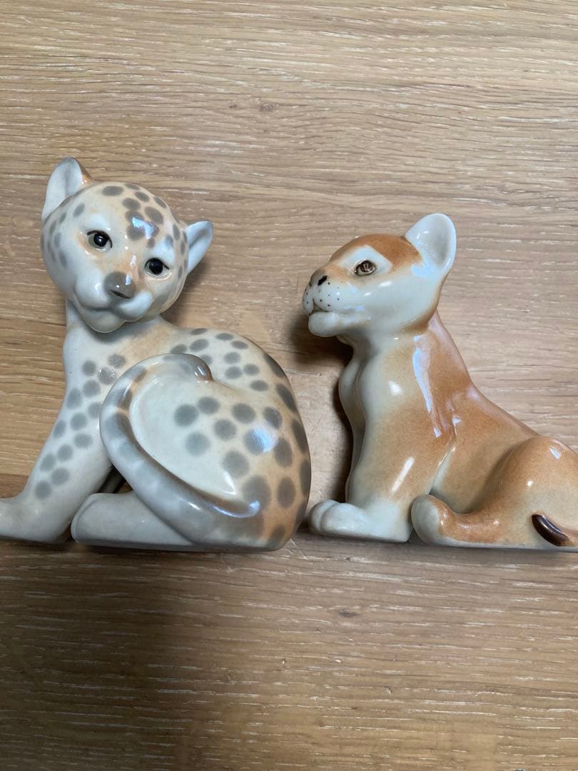希少　ロモノーソフ　陶器製ヒョウと子ライオンフィギュアセット
