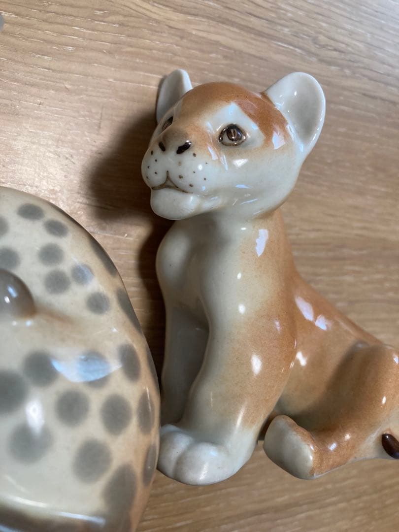 希少　ロモノーソフ　陶器製ヒョウと子ライオンフィギュアセット