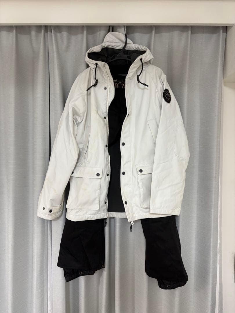 破格★おまけ付き★スノーボードウェアフルセット(高性能ウェア)