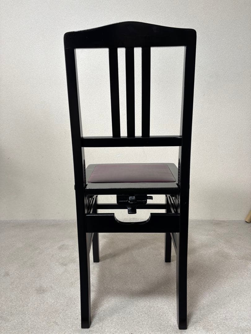 トムソンピアノ椅子