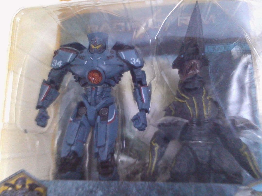 2013ネカ 　パシフィックリムGIPSY DANGER & KNIFEHEAD