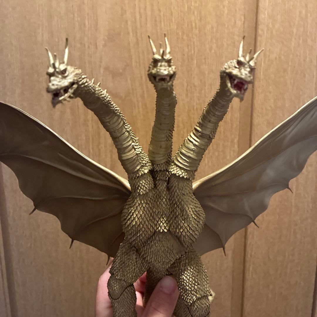 S.H.MonsterArts キングギドラ