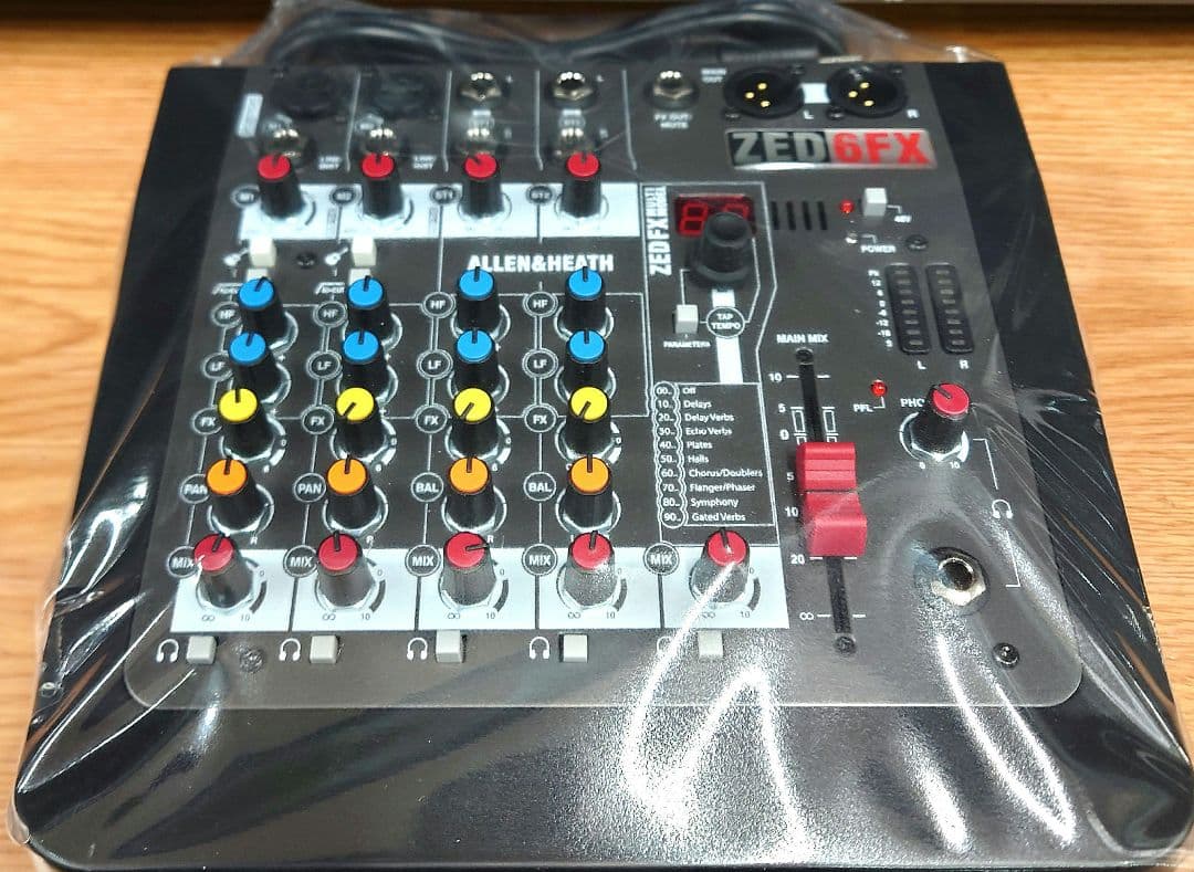 ■■【電源AC付】KORG　ZED6FX アナログミキサー