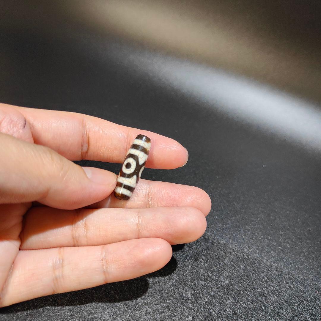 57 至純龍紋蓮華三眼天珠　レア物　天珠　風水　占い　魔除け　天然石　開運　鉱物